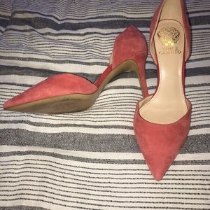 Vince Camuto coral / salmon  suede pumps heels